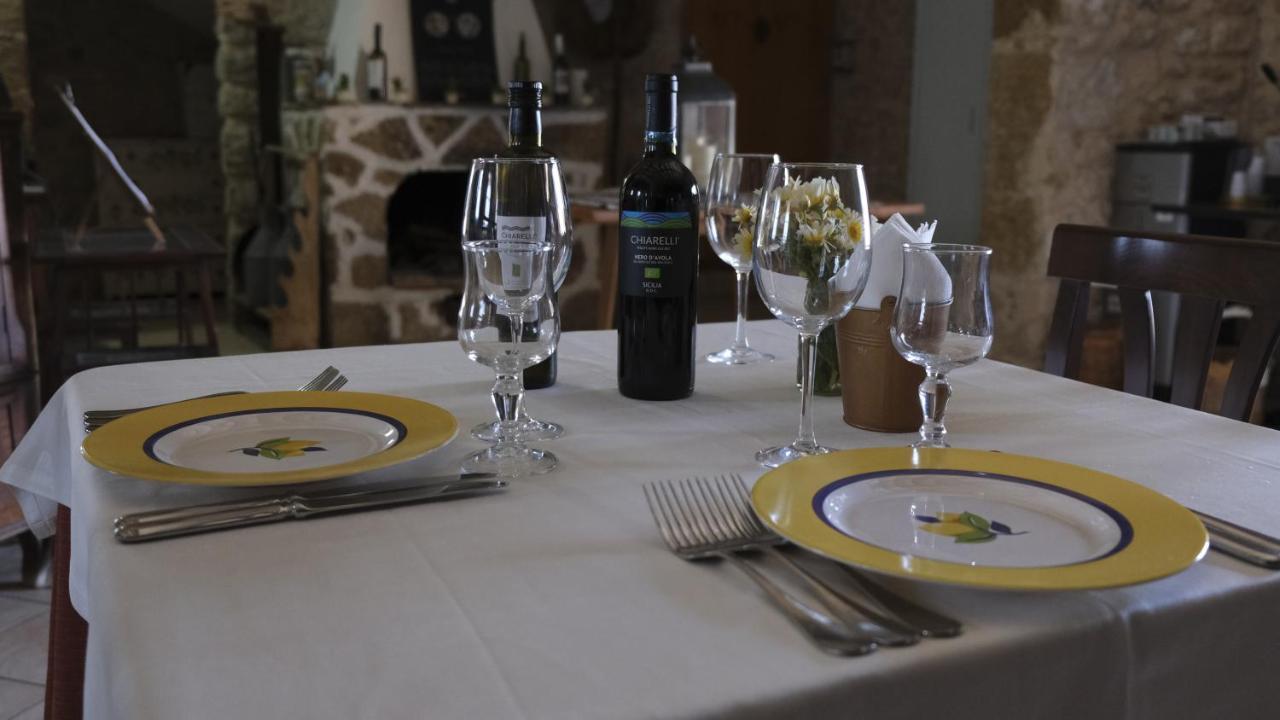 Fattoria Manostalla Villa Chiarelli Balestrate Exteriér fotografie